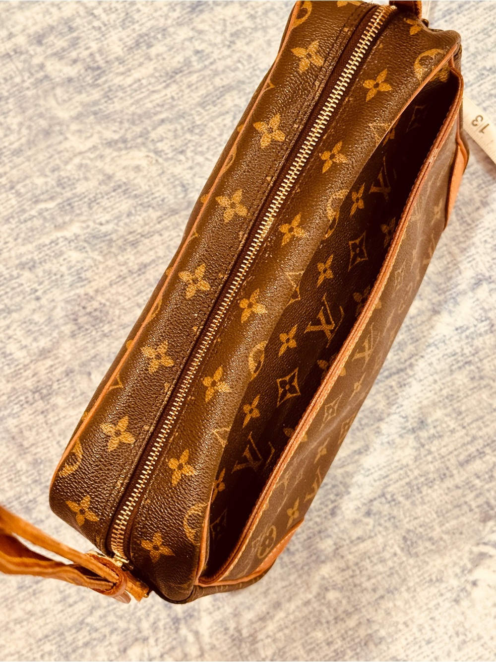 Louis Vuitton Monogram Canvas Messenger Bag in Brown and Tan - Picture 6 of 9